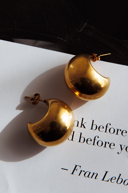 Arabia Dome Hoop Earrings Gold